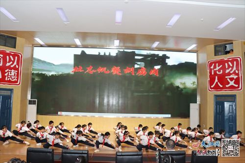 社 彩缤纷 团 聚梦想 柴桑区第三小学举行2024春 悠然 社团展示活动 组图